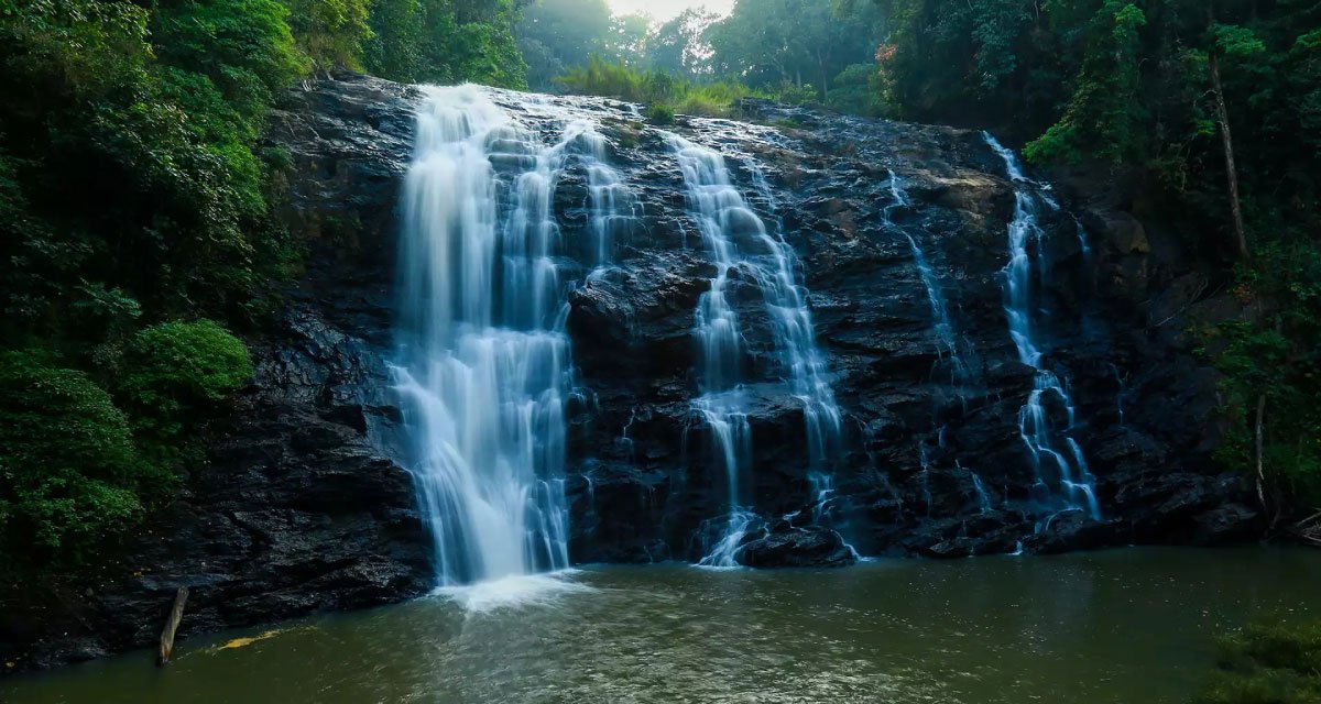 Kutralam/Kuttalam Falls